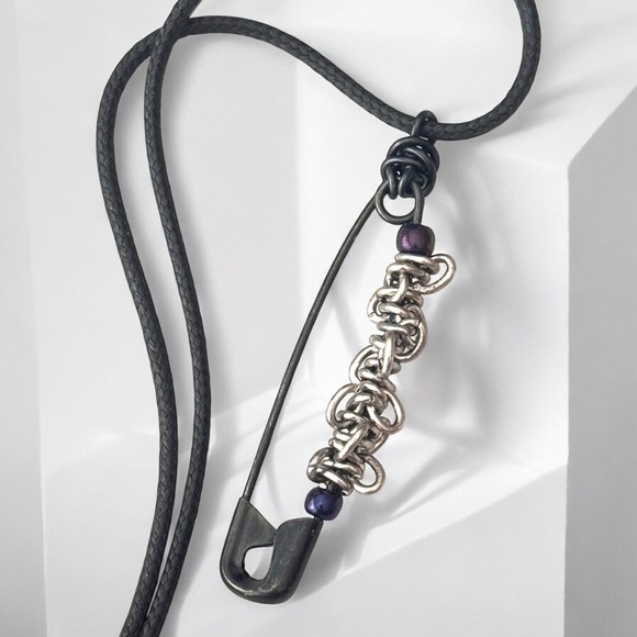 5 For $25💫Punk Rocker Black Safety Pin Chain Pendant Necklace - Picture 3 of 5